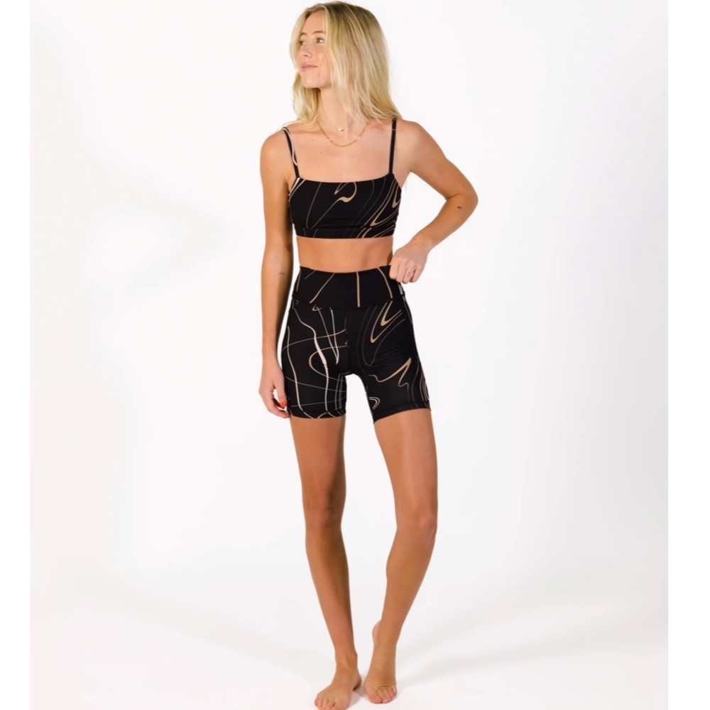 Cara Loren Athletic set in Swirl